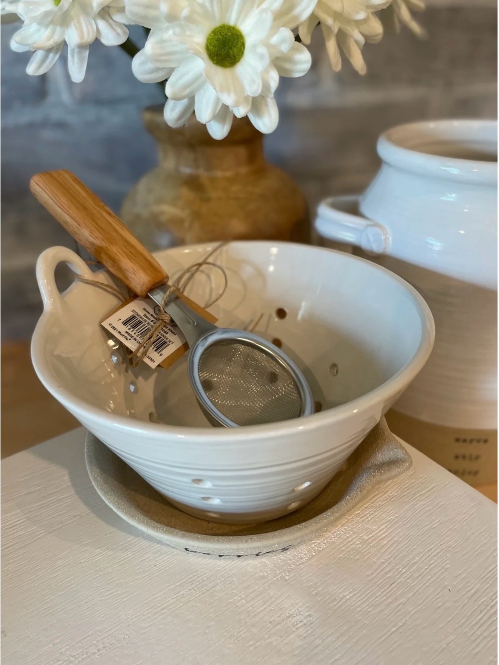 Mud Pie -Farmstead - Berry Strainer Set